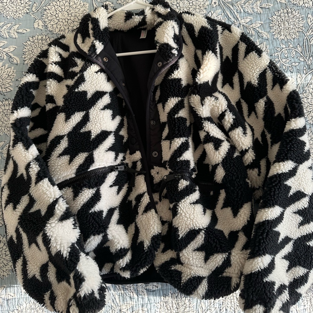 Free People Hit the Slopes Houndstooth Fleece Jacket
